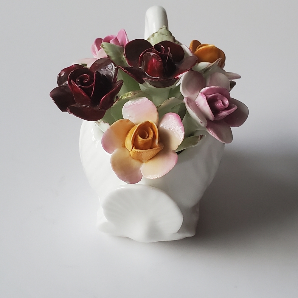Royal Albert Old Country Roses Rose-Filled Swan Figurine Vintage Collectible EUC - Picture 4 of 9